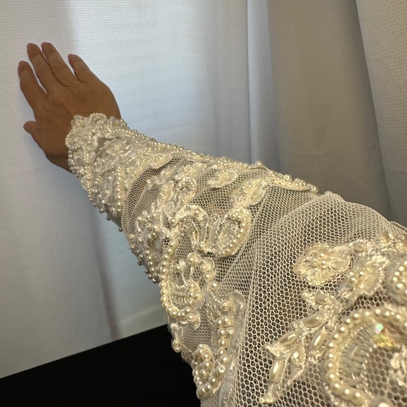 VINTAGE 1990s Mori Lee Wedding Dress Beaded Pearl Off Shoulder Bow 9' Train - S - Picture 11 of 16